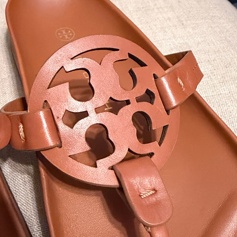 Tory Burch Brown Sandals, Size 7.5 - Picture 11 of 12